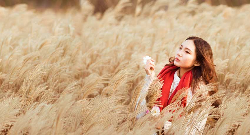 Girl in the red Scarf