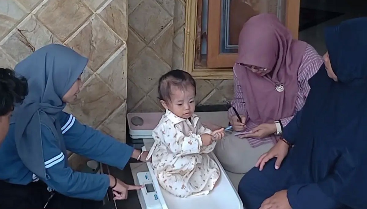 KSM- T UNISMA Dampingi Posyandu, Upaya Pencegahan Stunting dan Peningkatan Kesehatan Ibu dan Anak