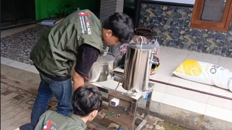 Innovillage Unisma Malang “Photovoltaic Egg Pasturize Electric Field” Kenalkan Teknologi Pengawetan Telur Ayam
